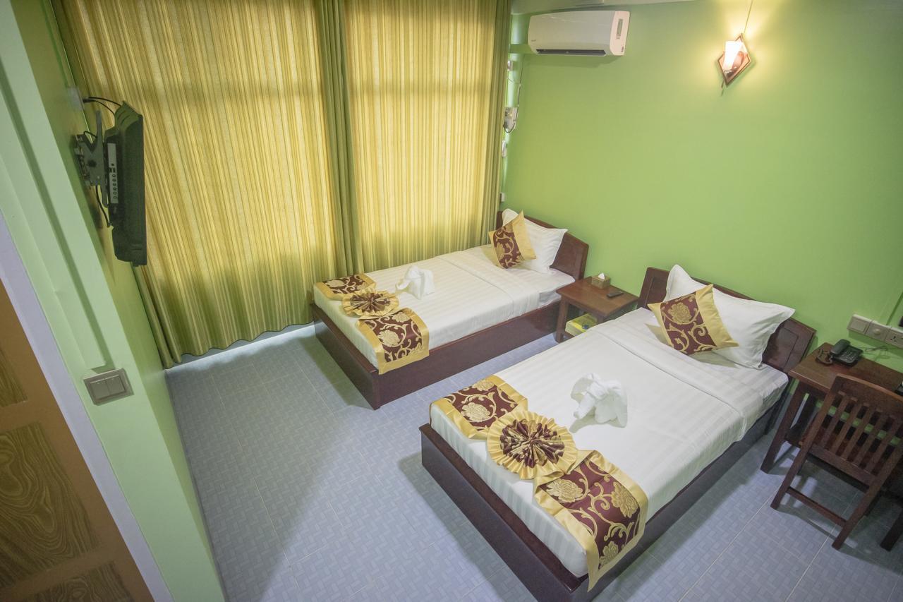 Golden Gum-Kino Hotel Mandalay Exterior photo